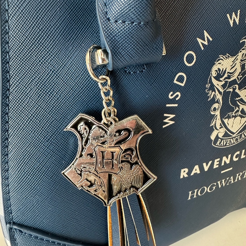 BioWorld Ravenclaw Blue Handbag - Picture 3 of 11